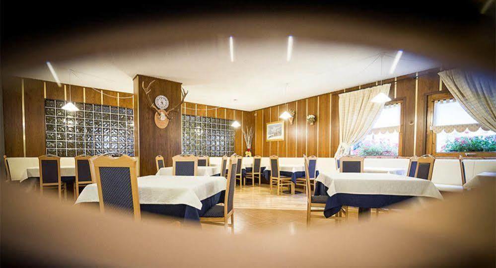 Hotel Alaska 리비뇨 외부 사진